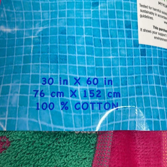 Loft by Loftex Stay Cool Set of 2 Beach Towels - Picture 3 of 5